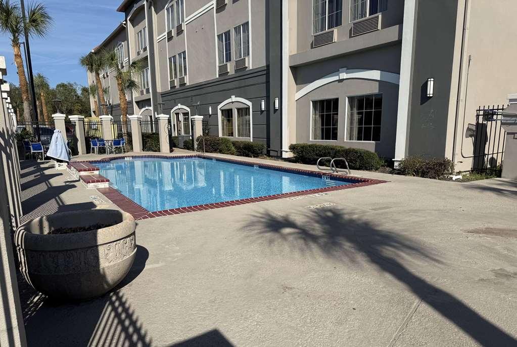 La Quinta By Wyndham Beaumont West Hotel Facilities photo